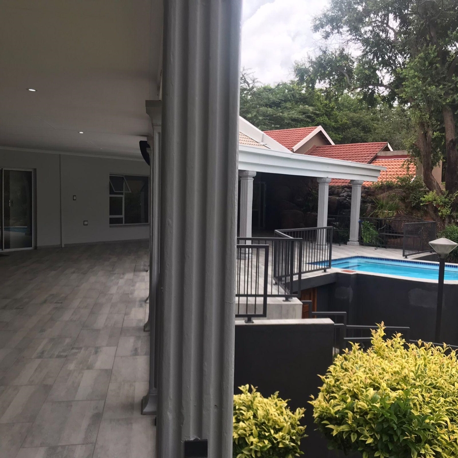 5 Bedroom Property for Sale in Protea Park North West